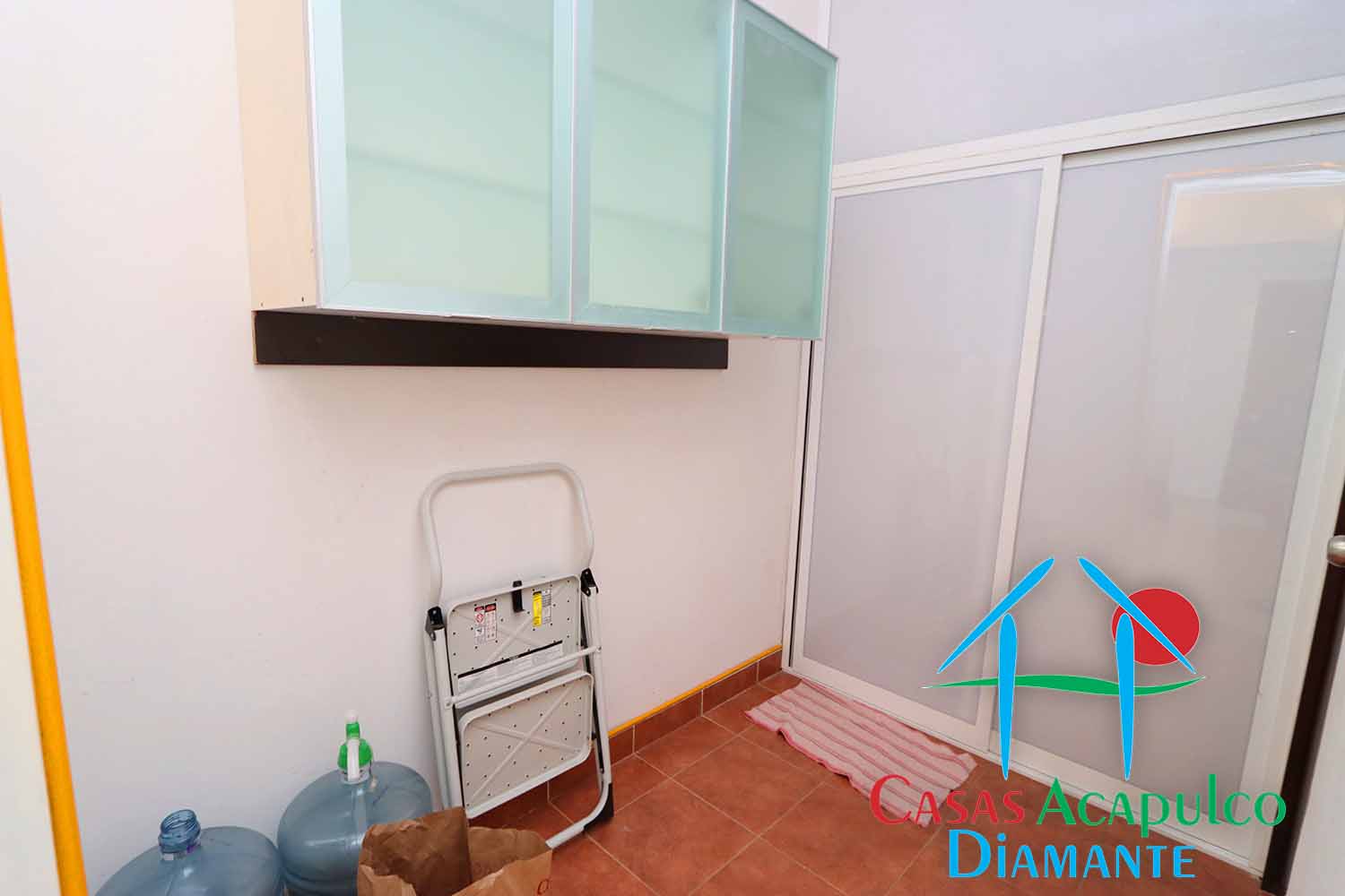 Laguna Cielo 403 - Lavanderia y area de servicio 1